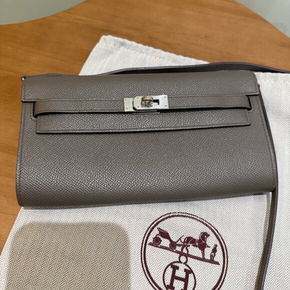 Hermes Kelly To Go Epsom Etoupe Silver Hardware - Picture 2 of 15